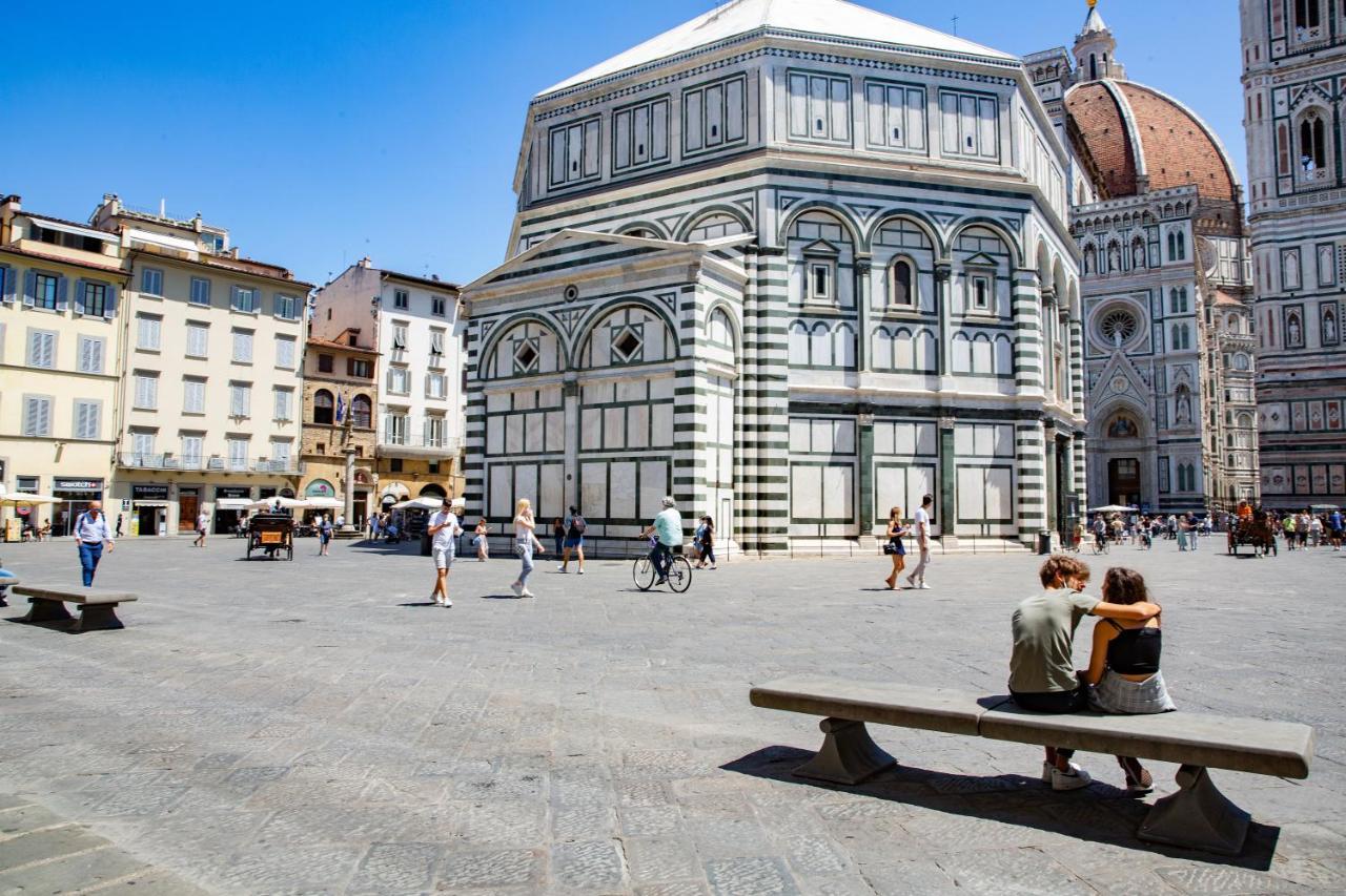 Unique Gem In Piazza Duomo Apartamento